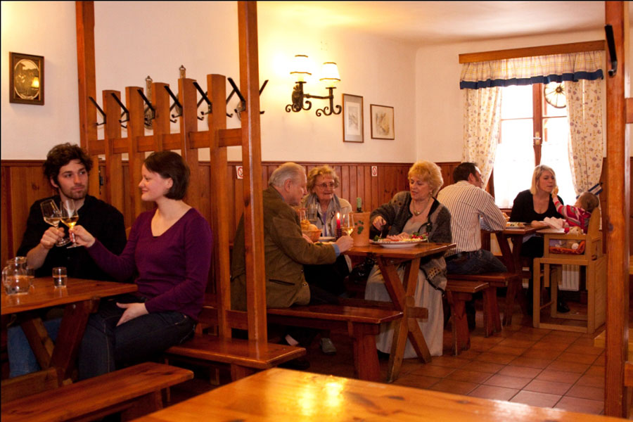 Foto: Kerbl Wein Klosterneuburg Weingut Kerbl Buschenschank