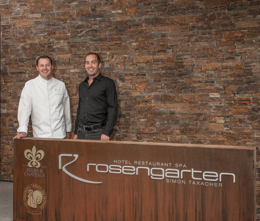 Foto: Kröswang Neue Rezepte von Taxacher für Kröswang Manfred Kröswang (r.) und Simon Taxacher