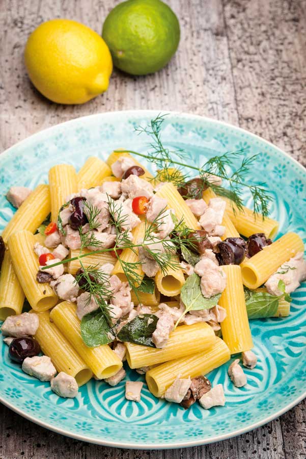 Rezept für Rigatoni mit Thunfisch Rigatoni tonno acciughe