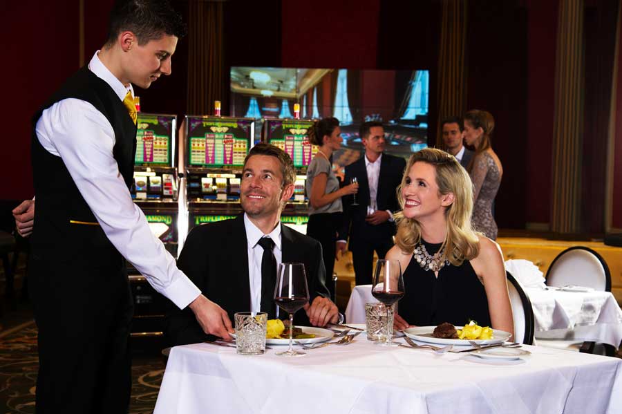 Abendessen und Spielvergnügen im Casino