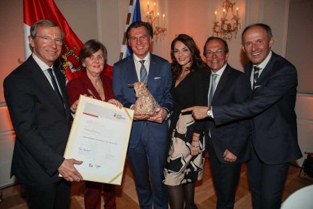 Foto: LMZ/Franz Neumayr Auszeichnung für Präsidenten der Rezidor Hotel Group