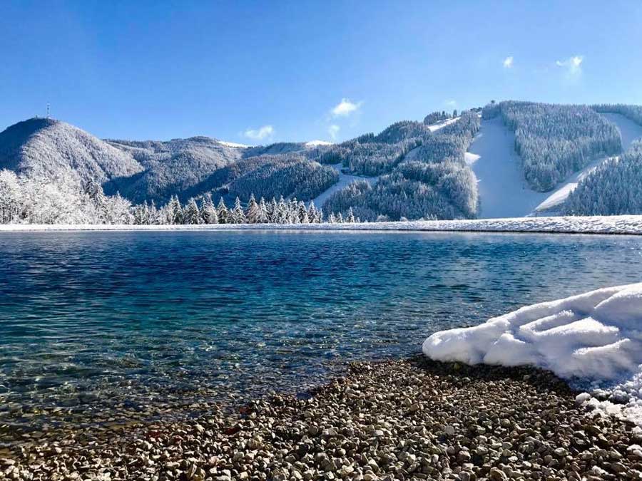 Foto: Zauberberg Semmering Semmering startet in die Wintersaison Zauberberg Semmering Winterstart Teich
