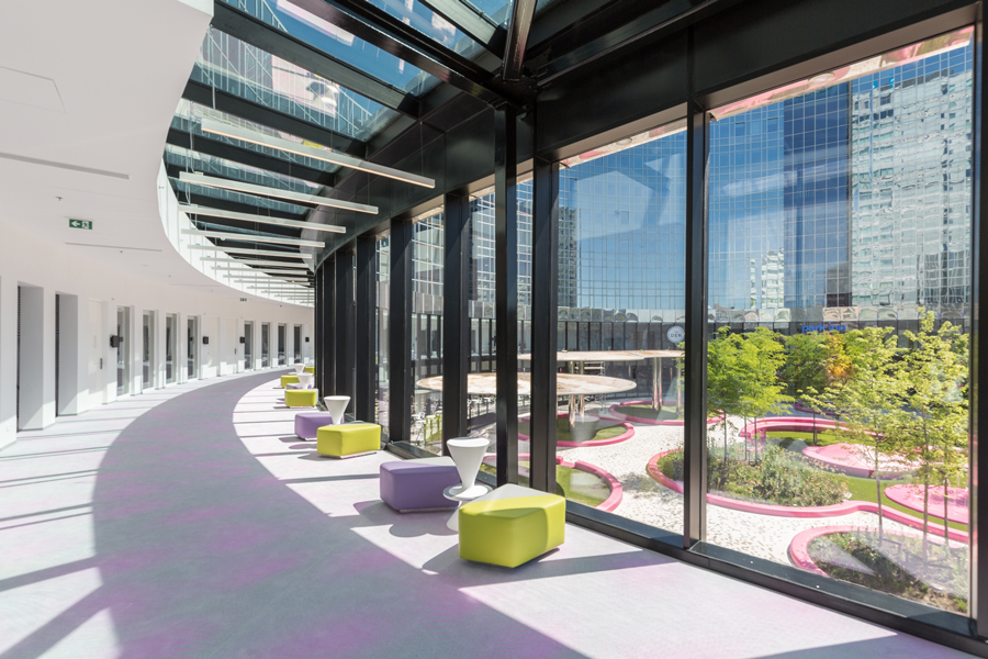 Foto: Park Inn by Radisson Amsterdam City West Karim Rashid-Design für neues Hotel in Amsterdam