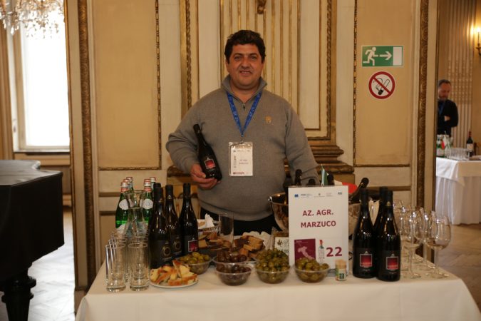 Edle Tropfen aus Süditalien: Eine Bereicherung für jede Weinkarte - Getränke - WEB Wein 15