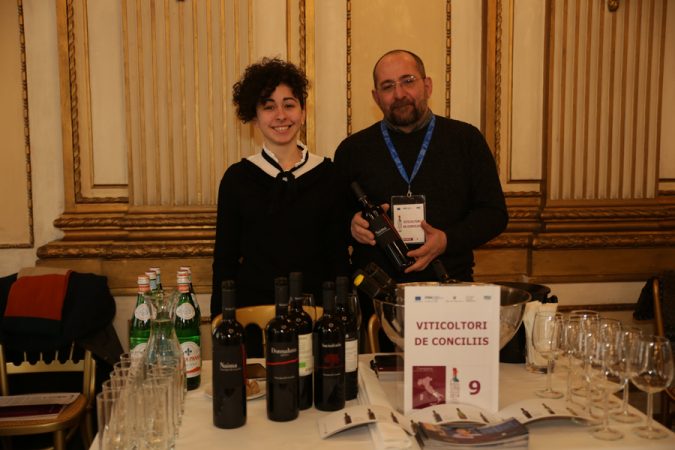 Edle Tropfen aus Süditalien: Eine Bereicherung für jede Weinkarte - Getränke - WEB Wein 7