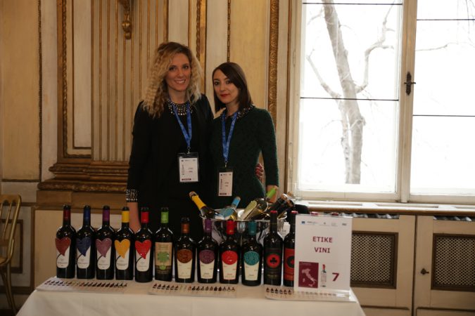 Edle Tropfen aus Süditalien: Eine Bereicherung für jede Weinkarte - Getränke - WEB Wein NEU 7