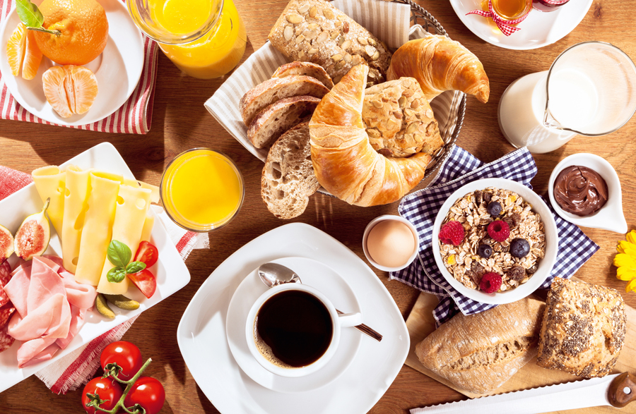 Das klassische Wiener Frühstück mit Kipferl, Ei und Kaffee ist nach wie vor eine sehr gefragte erste Mahlzeit.