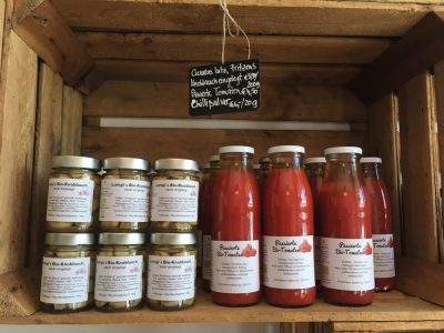 Traunfellner ob eingelegter bio-knoblauch oder passierte bio-tomaten – hier findet man alles was das kulinarische herz begehrt