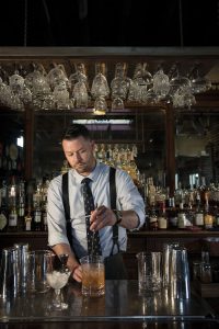 alkoholische Bittergetränke, Benjamin Hash ist Bar­tender im The Horse Inn, Lancaster und verwendet Underberg gerne als Cock­tailzutat