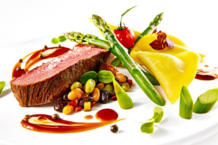 Foto: Palazzo Gourmet Menü und Zirkuskunst Palazzo