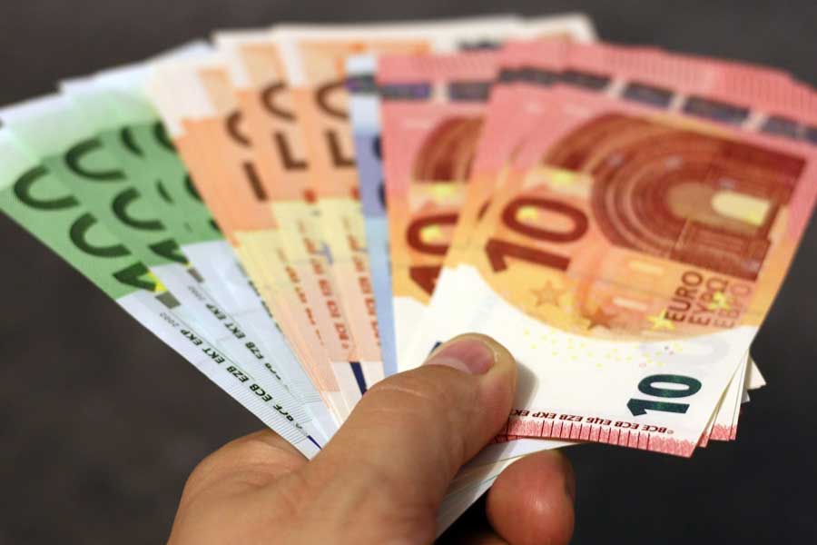 Neuer Ausfallsbonus für Unternehmen   Bis zu 60.000 Euro sollen Unternehmer mit dem neuen Ausfallsbonus pro Monat lukrieren können.