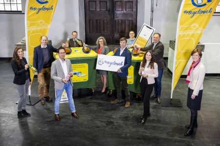 App Sammelquote Namhafte österreichische Getränkehersteller präsentieren als ersten Schritt der gemeinsamen RecycleMich-Initiative die RecycleMich-App.