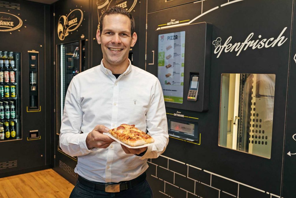 Expansion BistroBox-Mitbegründer und Geschäftsführer Klaus Haberl hat im Vorjahr mehr als eine Million Pizzen, Snacks und Getränke verkauft.