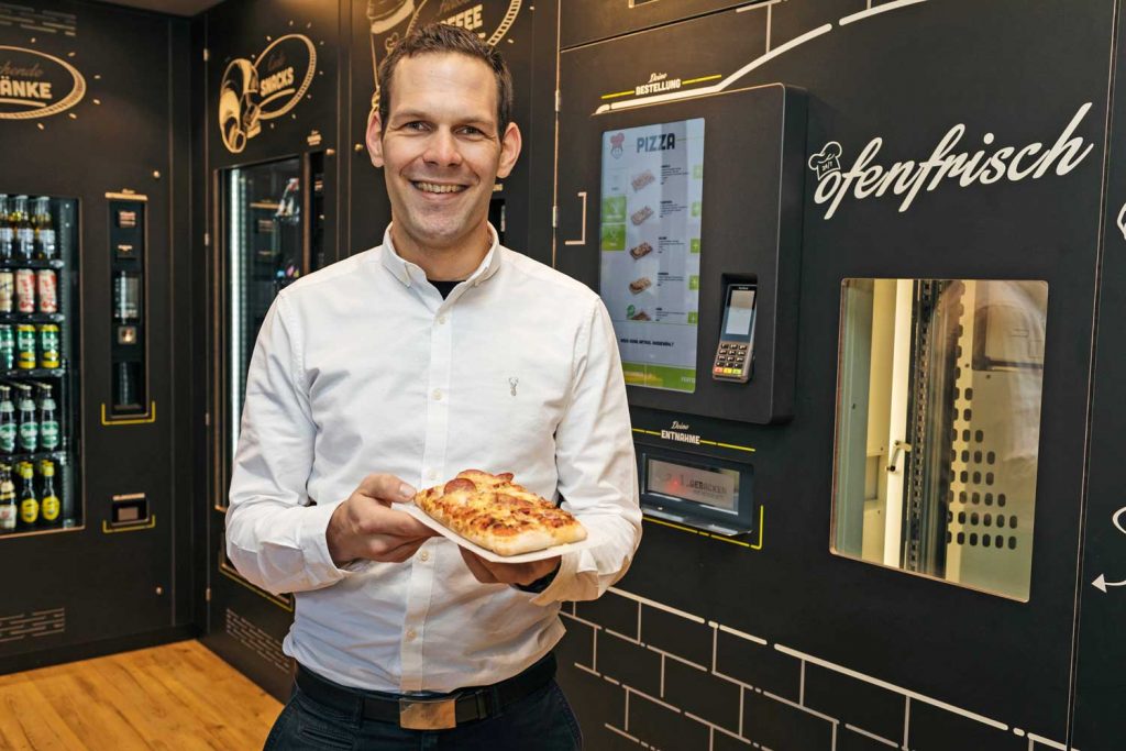 © BistroBox/Tesarek Expansion BistroBox-Mitbegründer und Geschäftsführer Klaus Haberl hat im Vorjahr mehr als eine Million Pizzen, Snacks und Getränke verkauft.