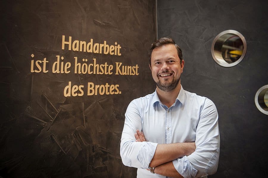 Foto: Haubis persönliche Kundenbetreung Anton Haubenberger: „Unsere Kundenmanager sind persönlich vor Ort und sorgen dafür, dass die Gastronomen bzw. Hoteliers optimal beraten und betreut werden.“