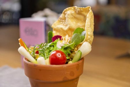 Burgenländische Wasabi-Wurzel in der Ethno-Küche Regionalität als Basis