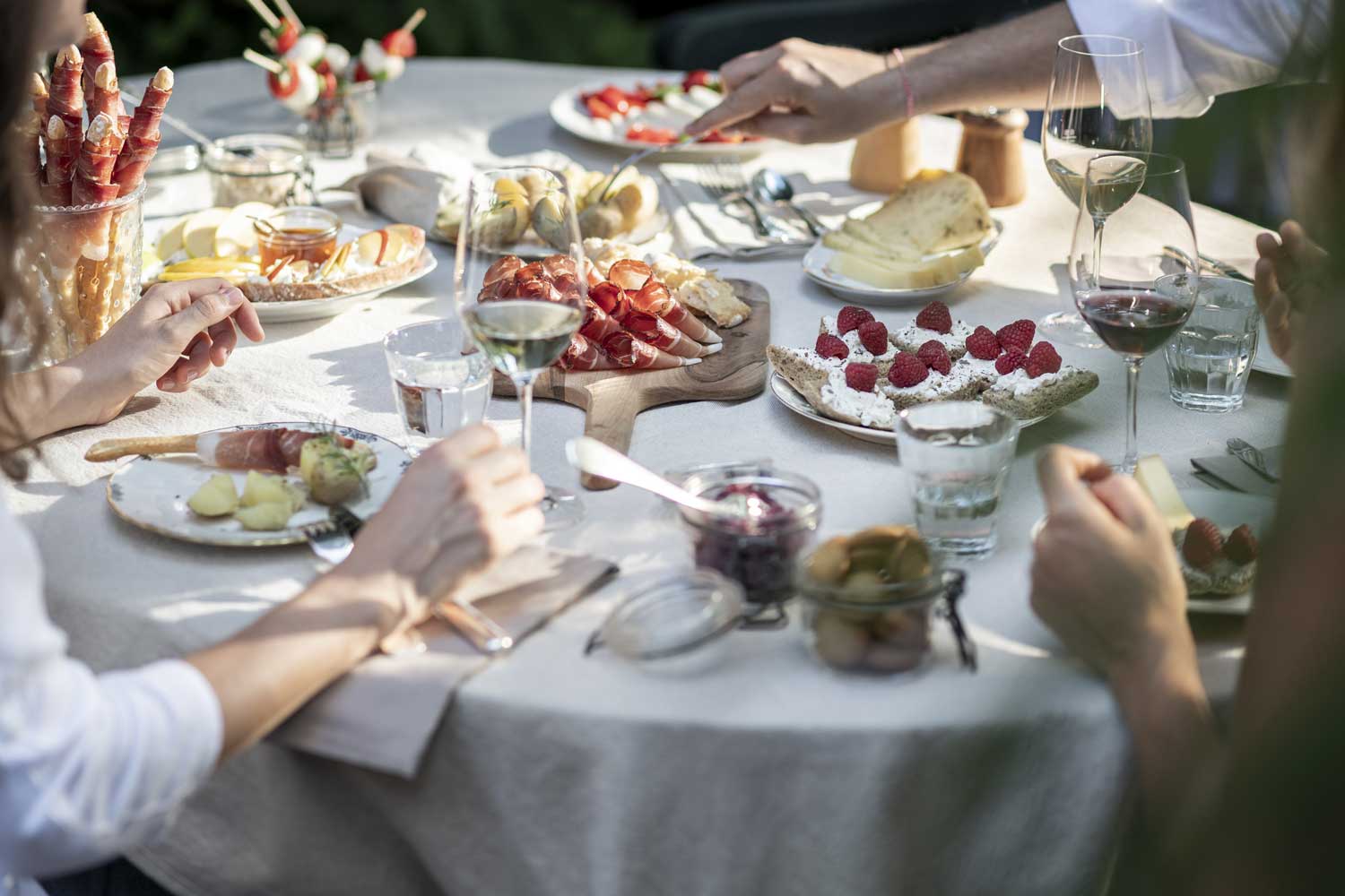 Vielfalt und Kontraste auch beim Essen. Foto: IDM Südtirol-Alto Adige / Alex Filz