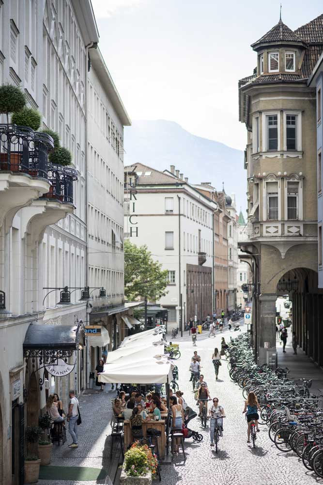 Die Bozner Lauben sind Einkaufs- und Genussmeile. Foto: IDM Südtirol-Alto Adige / Alex Filz