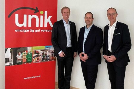 UNIK GmbH kauft Lekkerland Arbeiten künftig unter einer Flagge: Mag. Julius Kiennast/UNIK, Mag. Emannuel Fink/Lekkerland, Dkfn. Andreas Haider/UNIK (v. l.)