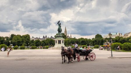 Touristen kommen langsam wieder nach Wien zurück Wien rechnet 2022 mit einem weiteren deutlichen Aufschwung im Tourismus.