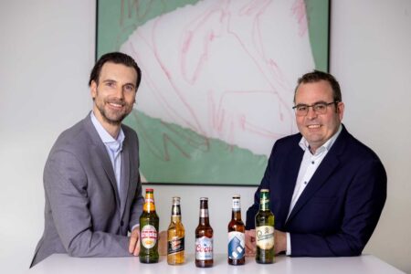 Fünf neue internationale Biermarken für Österreichs Gastronomie Wollen künftig die internationale Biervielfalt in Österreichs Gastronomie vergrößern: Roberto Minello (Molson Coors, l.) und Andreas Ruhland (Kattus-Borco).