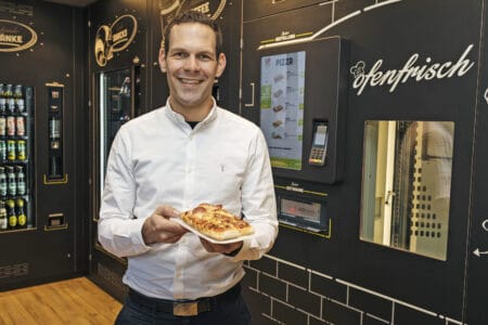 Start-up-Unternehmen BistroBox-Mitbegründer und Geschäftsführer Klaus Haberl freut sich über das positive Ergebnis des letzten Jahres.