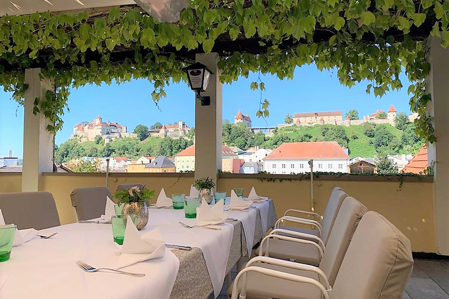 Traditionelles Wein-und Gasthaus über der Salzach - GASTRO Basar - Bild 2 1