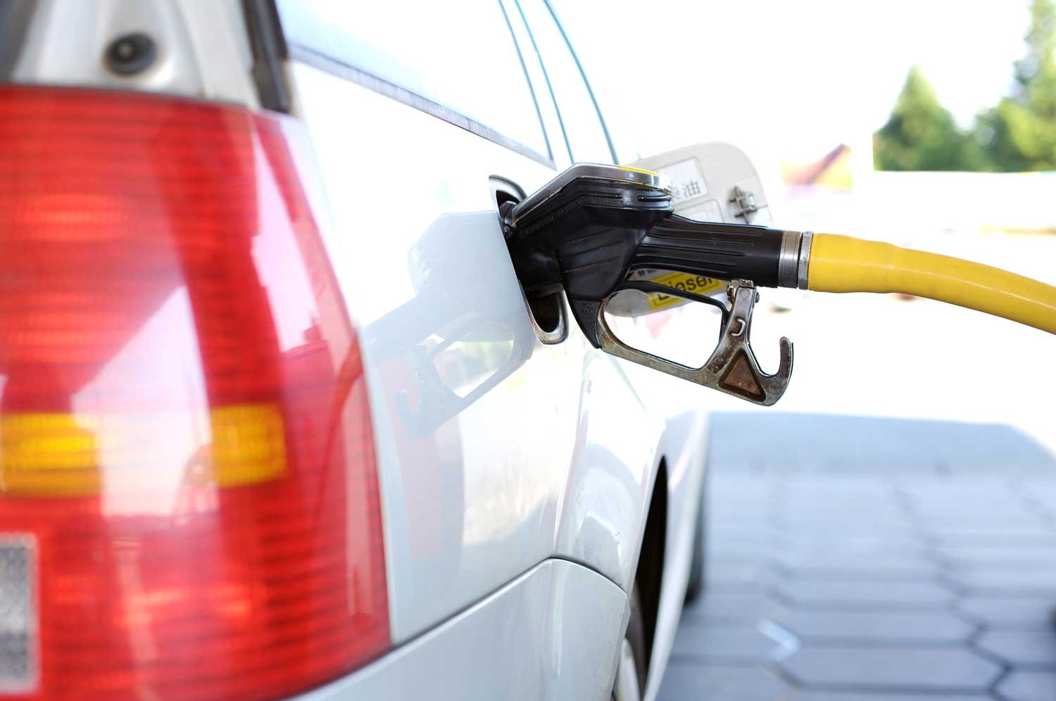 ÖHV fordert Energiepreis-Bremse ÖHV fordert Energiepreis-Bremse Die aktuellen Rekordpreise für Benzin und Gas treiben nicht nur Autofahrern Schweißperlen auf die Stirn, auch Gastronomie und Hotellerie ächzen unter steigenden Kosten.