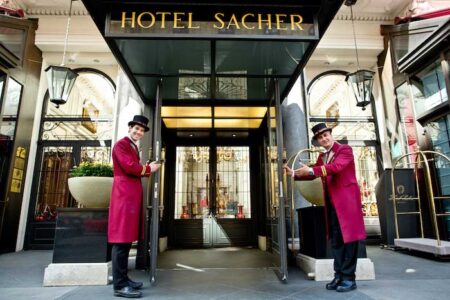 Wiens Hotellerie hofft auf Aufwärtstrend Die Wiener Hotels hoffen in den kommenden Wochen und Monaten wieder vermehrt Gäste begrüßen zu dürfen.