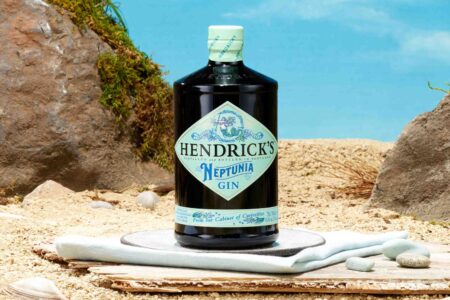 Als „Ode an das Meer“ versteht sich der neue Hendrick's Gin Neptunia.