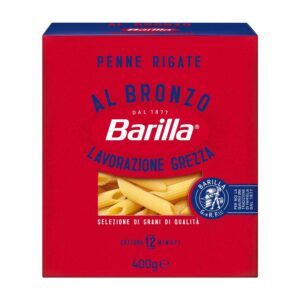 Barilla Al Bronzo Der Karton der neuen „Al Bronzo“-Linie ist rot, in seiner Anmutung rau und verweist so auf das traditionelle Bronze Herstellungsverfahren „Lavorazione Grezza".