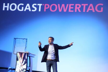 © www.neumayr.cc HOGAST-Powertag im Design Center Linz: "Wertschätzung schafft Wertschöpfung" mit Dr. Oliver Haas.