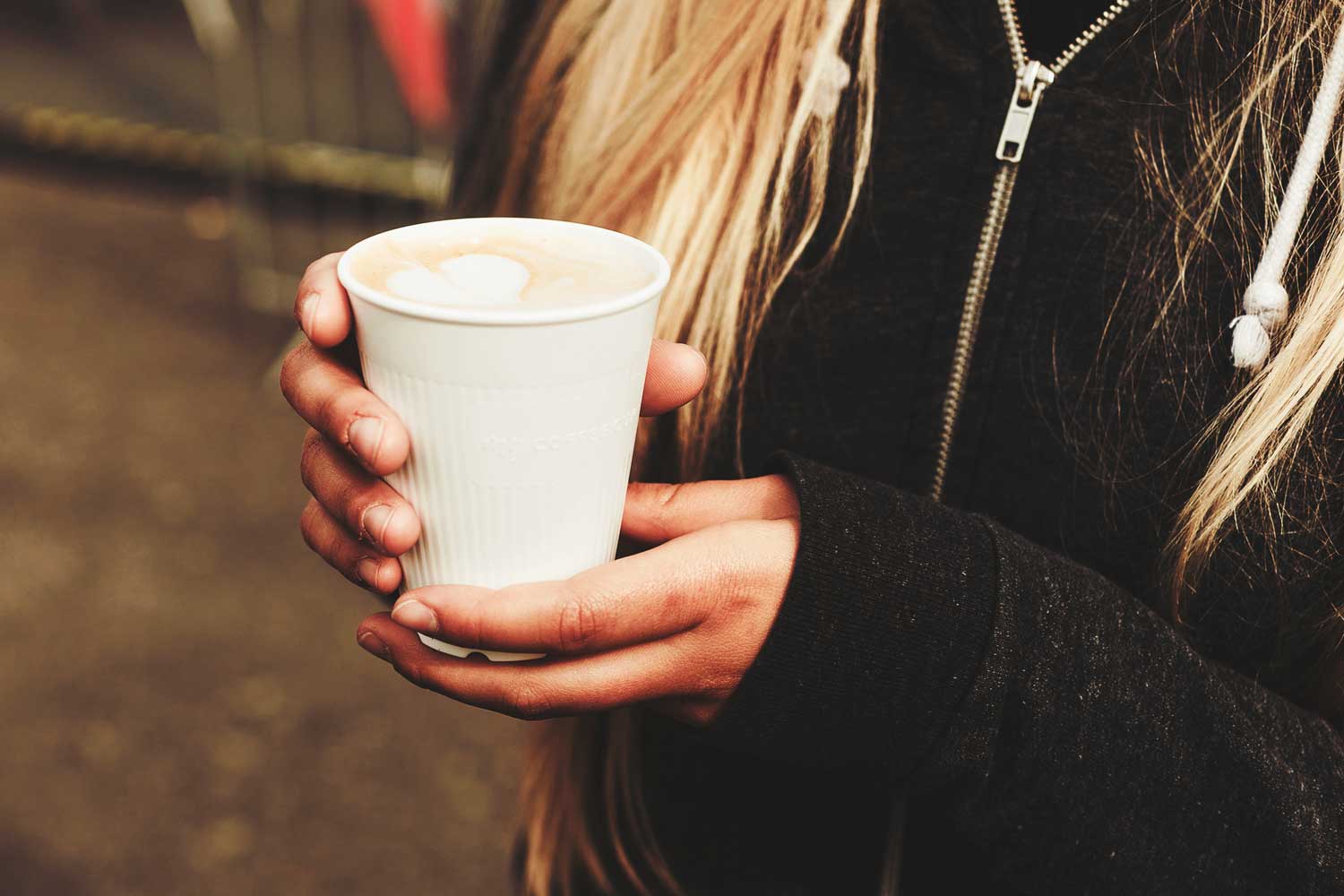 © myCoffeeCup Acht von zehn Österreichern greifen regelmäßig zum Coffee-To-Go.
