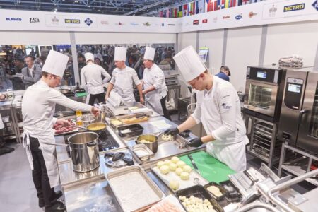 Die internationale Kochelite versammelt sich zum Wettbewerb versammelt und olympischer Geist trifft auf kulinarische Highlights. 