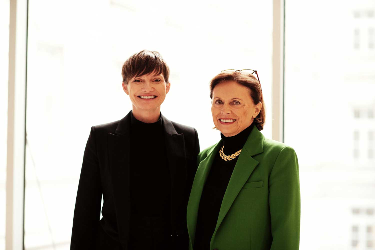 Neue ÖW Chefin ist ausgewiesene Tourismus- und Markenexpertin Die designierte GF der ÖW, Astrid Steharnig-Staudinger, mit Staatssekretärin Susanne Kraus-Winkler