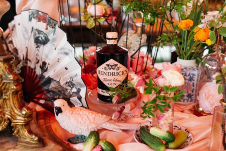 Hendrick's Flora Adora bietet ein neues Geschmacksprofil, mit dem sich in der Bar spannende Drink-Kreationen mixen lassen.