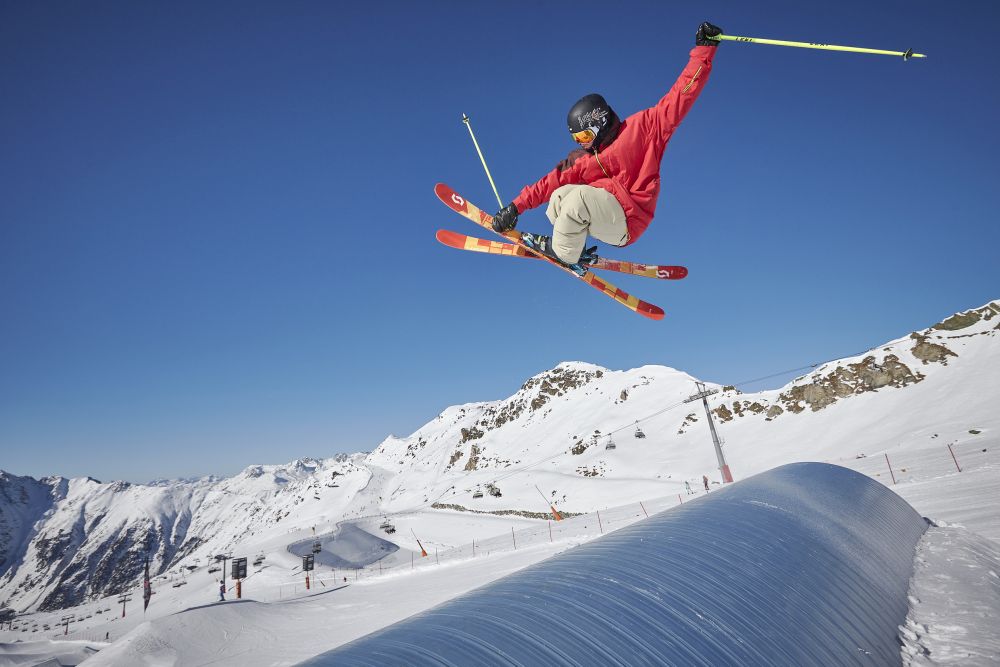 Angesichts der derzeit kühlen Temperaturen haben auch die meisten Skigebiete zu Ostern noch geöffnet.