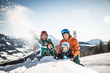 © Tourismusverband Kitzbüheler Alpen - St. Johann in Tirol / Mirja Geh Photography Dank der guten Auslastung war die die Stimmung im heimischen Tourismus in der vergangenen Wintersaison ausgezeichnet.
