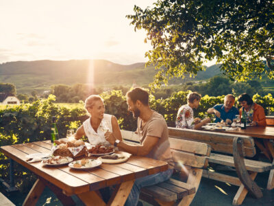 Wein und Kulinarik gehören bei Niederösterreichs Gästen zu den beliebtesten Themen.