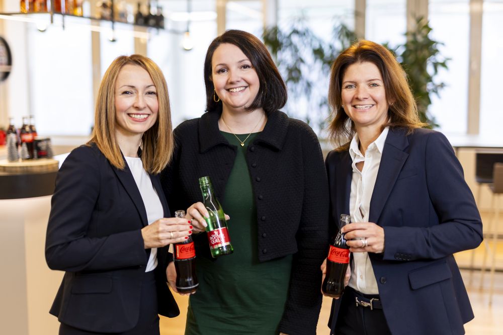 Coca-Cola HBC Österreich Senior Leadership Team (v. l.): Sandra Krebs, Saskia Gutmann und Natascha Mauthner
