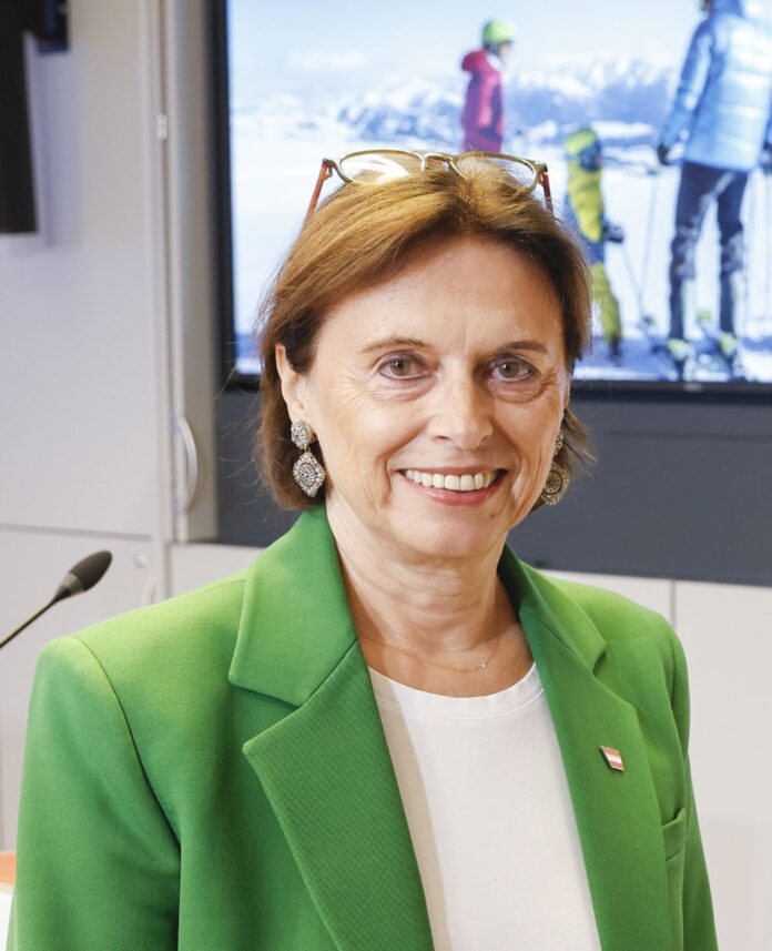 Tourismus-Staatssekretärin Susanne Kraus-Winkler setzt auf Balance zwischen Bevölkerung und Tourismus.