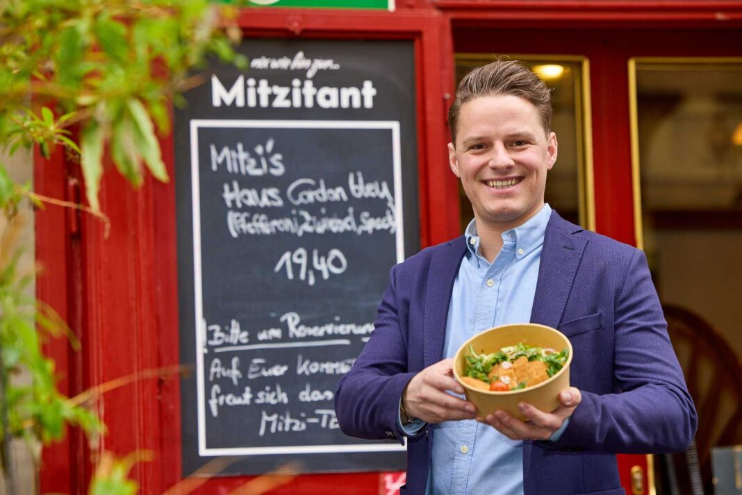 Die neuen Mitzitant-Bowls „Mitzitant“-Chef Marco Schnall mit einer köstlichen Mitzi-Schnitzi-Bowl