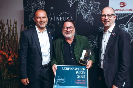 Mila Zytka für Transgourmet VINEUS WINE AWARD 2024 Willi Sattler Lebenswerk Thomas Panholzer Andreas Hayer