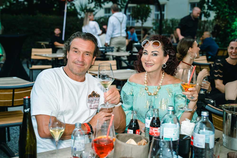 Christina Lugner mit Begleitung